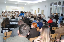 Poetsko i muzičko veče posvećeno prazniku Mladenci