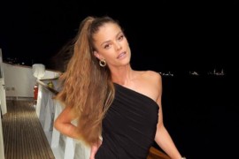 Manekenka Nina Agdal skroz gola izazvala buru na mrežama