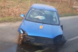 Izgubio kontrolu nad vozilom pa sletio u kanal