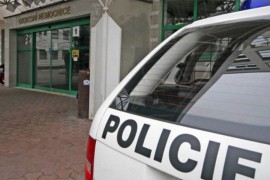 Učenik ubio profesora mačetom