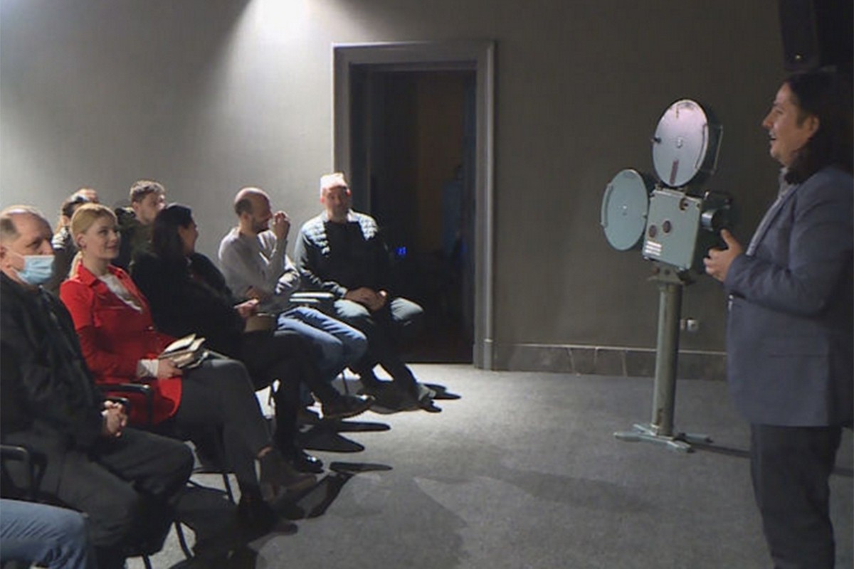 U Banjaluci održana projekcija dokumentarnog filma "Učitelj iz Drimkola"