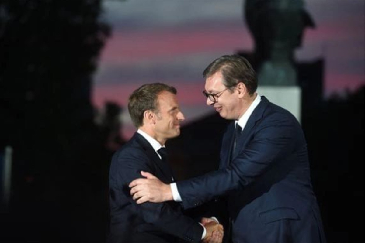 Vučić razgovarao sa Makronom o Ukrajini i bilateralnim odnosima