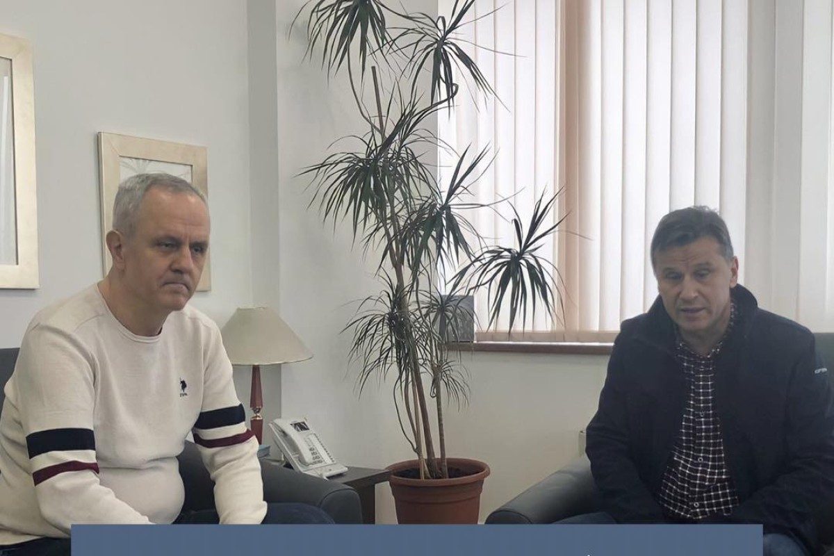 Novalić s Krnjićem o inicijativi o privremenoj suspenziji akcize na naftu