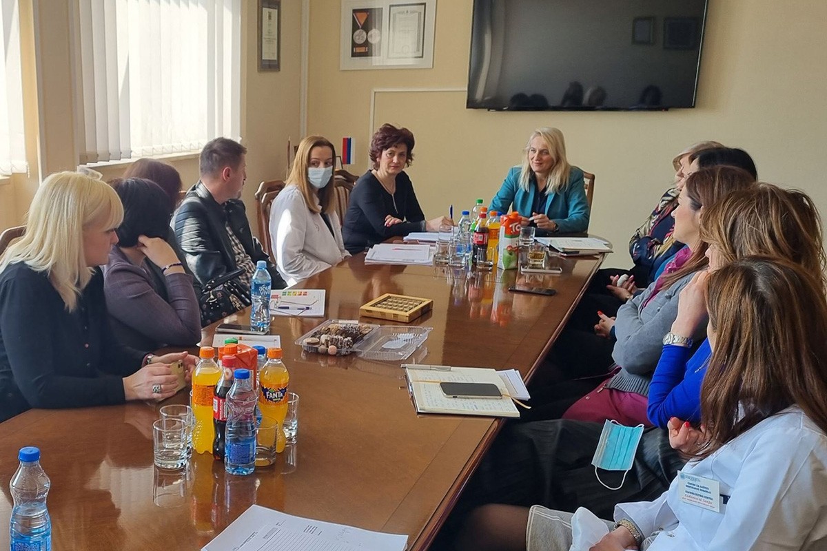 Radnicima banjalučkog Doma zdravlja dva dana plaćenog odsustva i 100 KM