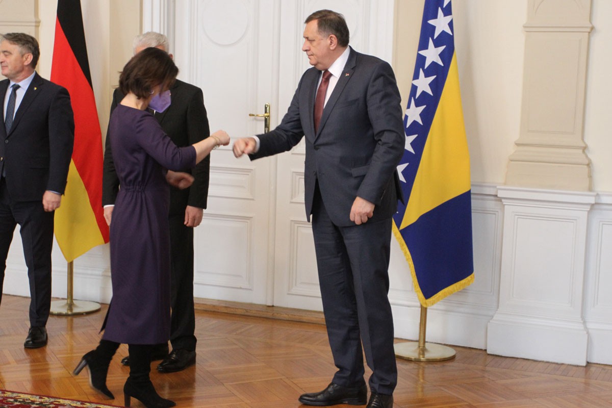 Dodik na sastanku sa Berbok: Predložio sam kako relaksirati situaciju u BiH