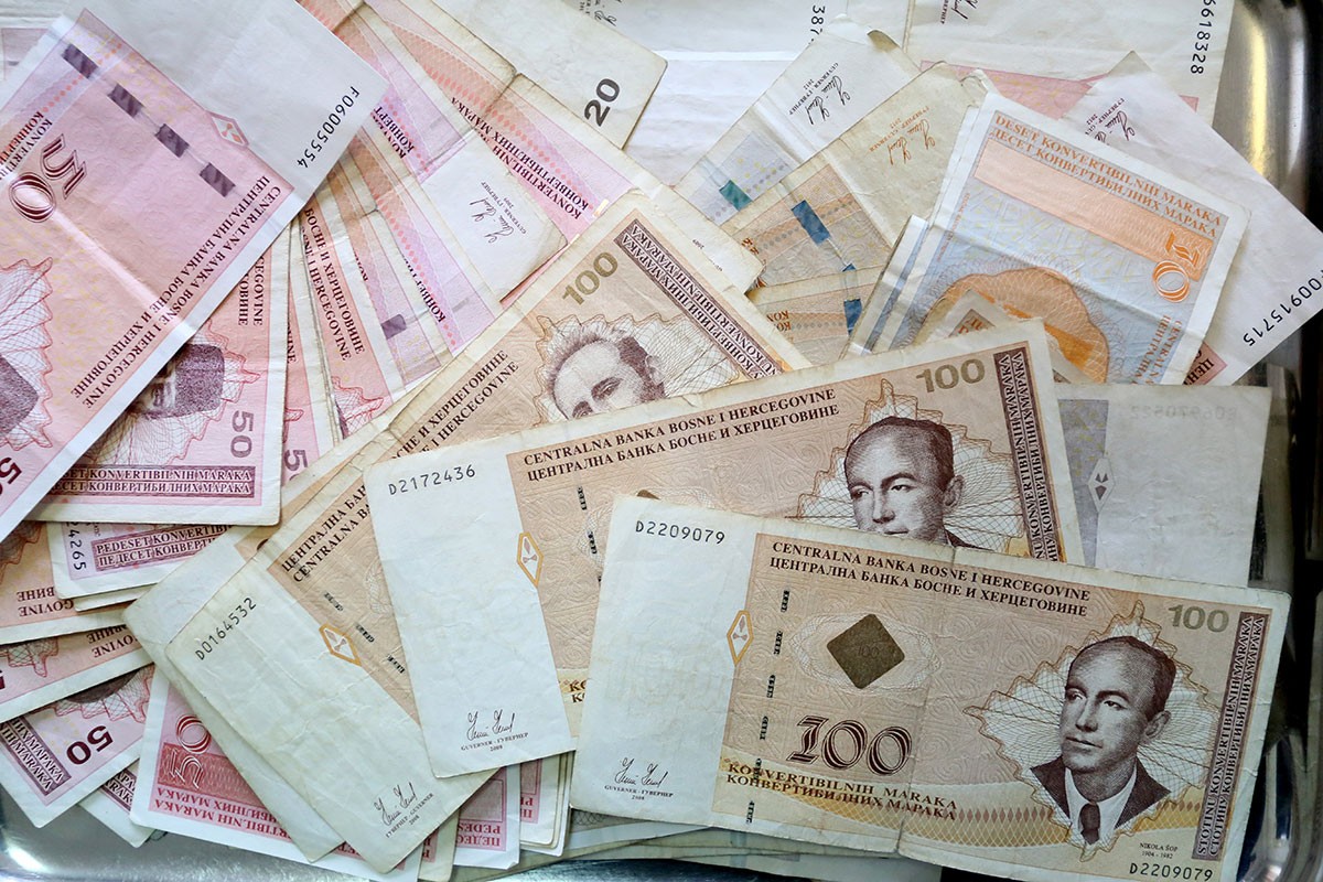 Delegati Doma naroda odlučuju o stotinama miliona KM bez ikakve analize