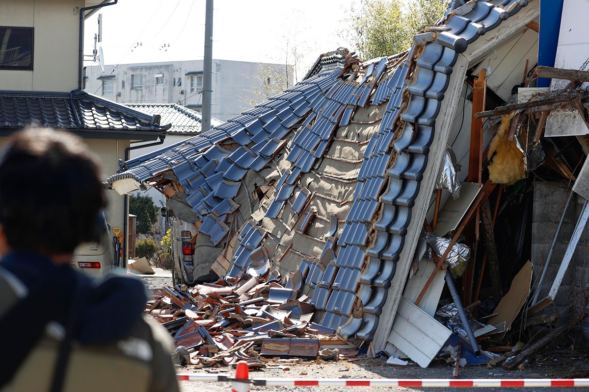 Hitne službe preplavljene pozivima, najmanje dvije žrtve zemljotresa u Japanu