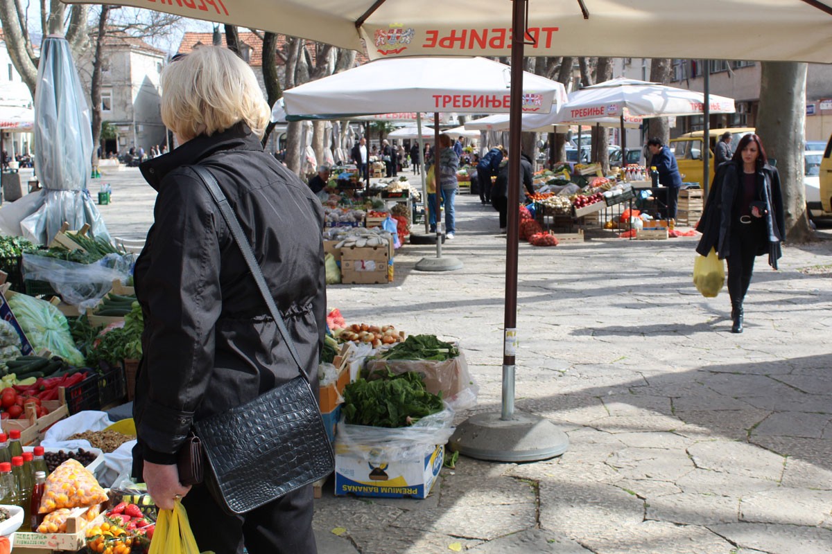 Visoke cijene smanjile broj kupaca na trebinjskim pijacama i u mesnicama