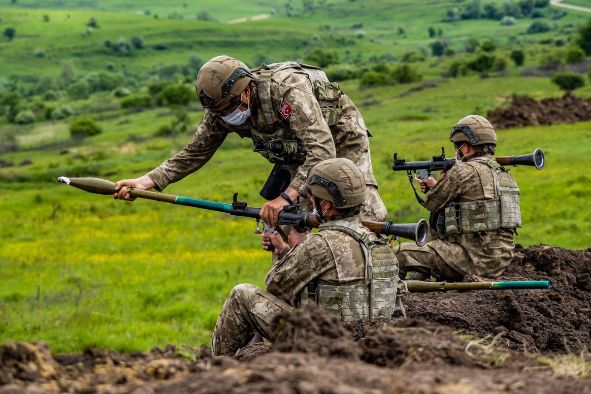 EU za jačanje NATO-a i povećanja izdataka na odbranu