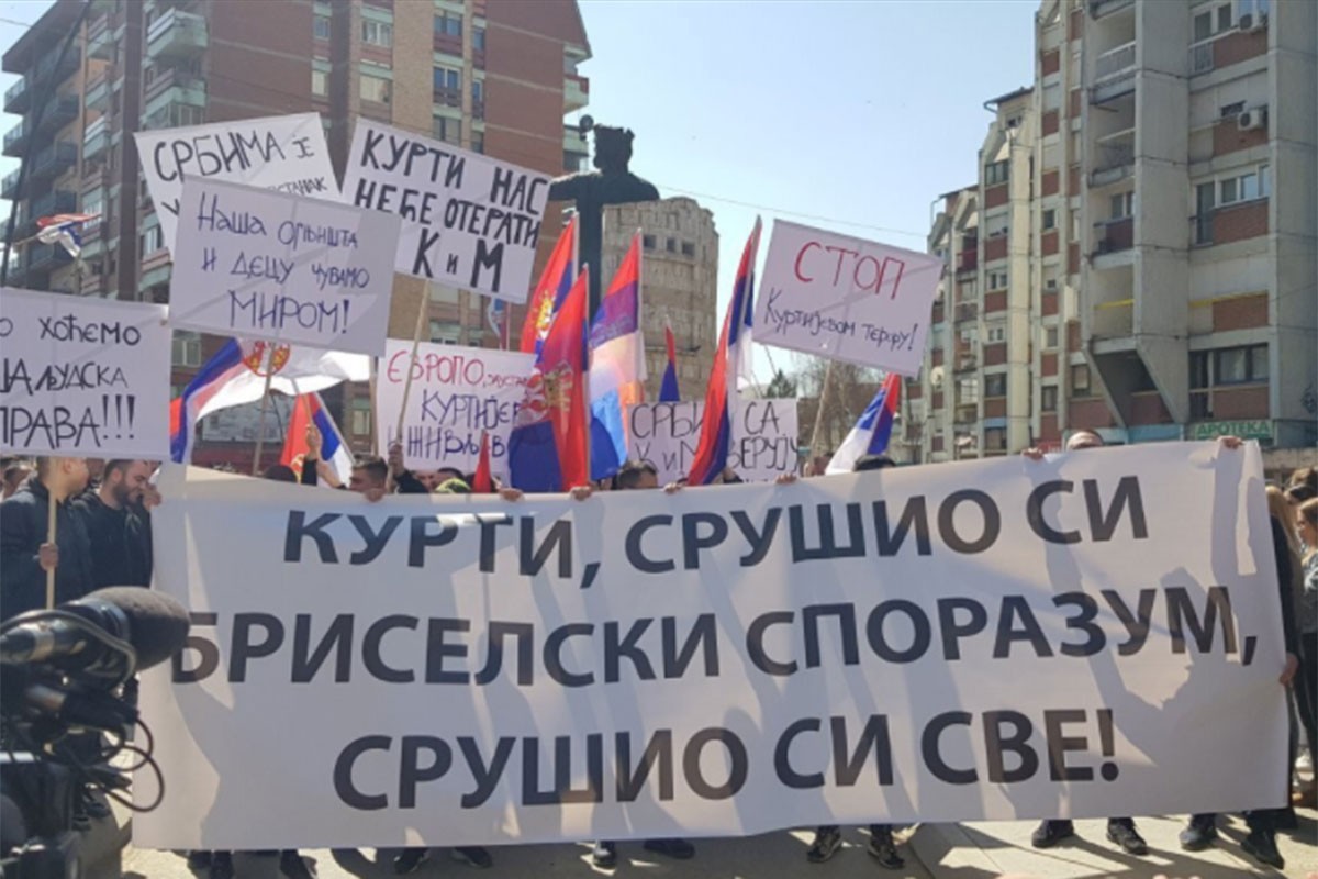 Počeli protesti Srba: "Kurti nas neće oterati sa Kosova i Metohije"