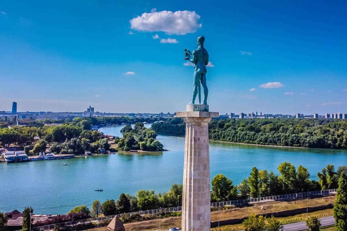 Da li je Beograd pogodan da bude domaćin mirovnim pregovorima između Rusije i Ukrajine