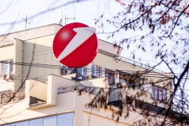 Istraživanje Euromoney magazina: UniCredit bank vodeća u više od ...