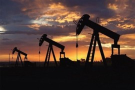 Nafta pojeftinila uoči diskusije o rezervama