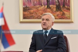 Čubrilović glasa u Konzulatu Srbije u Banjaluci