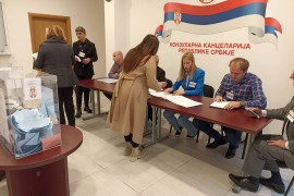 Trebinjci glasaju u Konzularnoj kancelariji Srbije