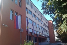 Optužen da je htio da ubije maloljetnika, nož mu zario u grudi