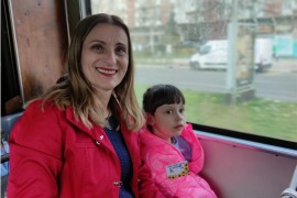 Mališani "Mora Nade" u vožnji tramvajem sa premijerom KS