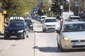 Biciklističke staze pretvorili u parking