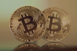 Bitkoin pao ispod 42.000 dolara