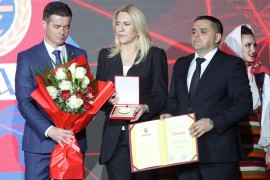 Cvijanovićevoj dodijeljen Zlatni grb grada Laktaši