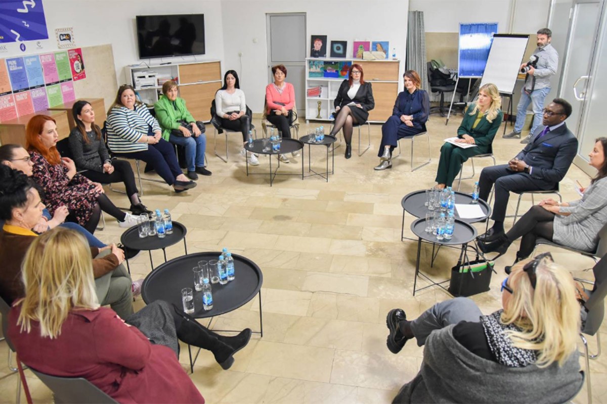 Održana diskusija o osnaživanju djevojaka i prevenciji rodno zasnovanog nasilja