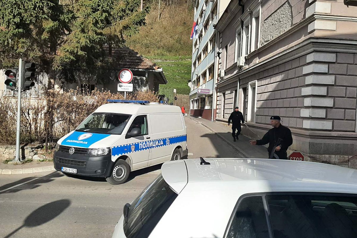 U akciji "Drina" uhapšeno 16 osoba, oduzeto oko dva kilograma droge