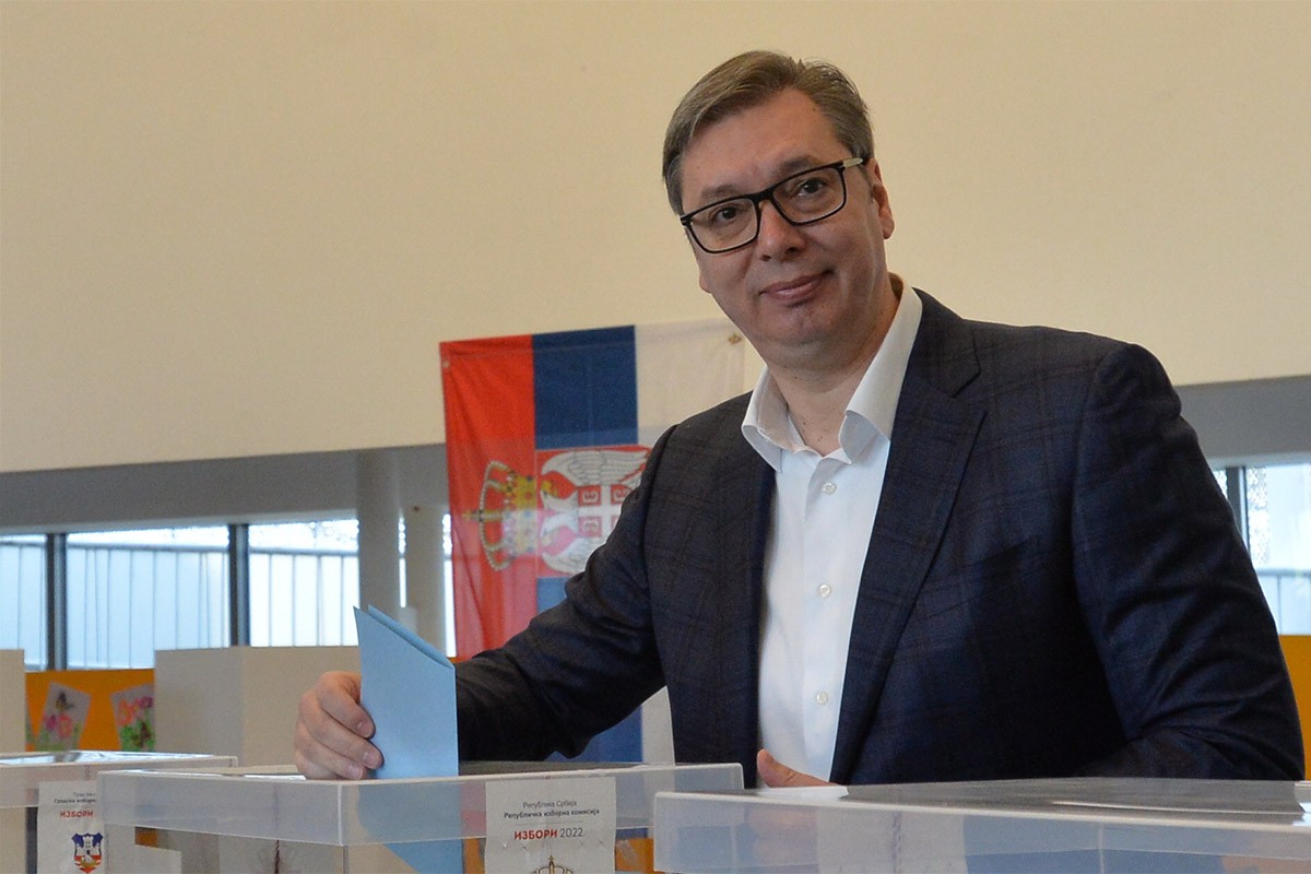 Vučić glasao na Novom Beogradu