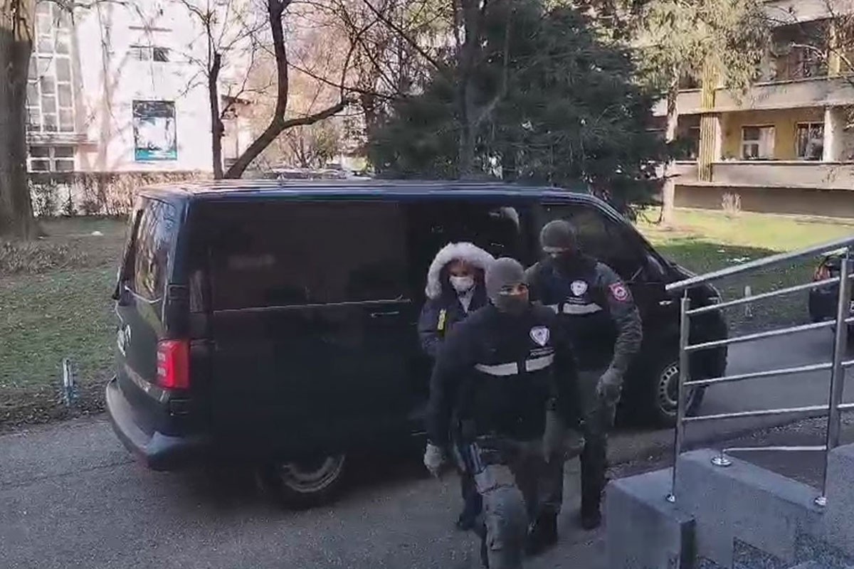 Osumnjičeni u aferi "Korona ugovori" još mjesec dana iza rešetaka