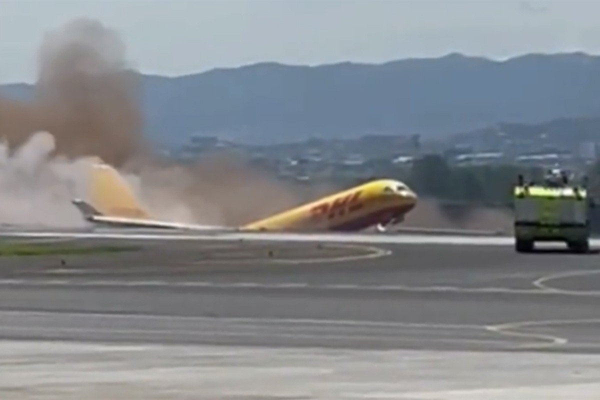 Prepolovio se teretni avion na aerodromu