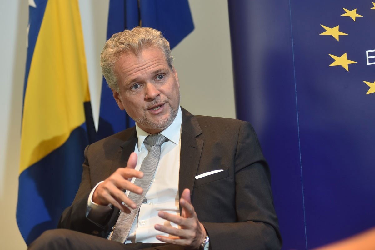 Zatler: EUFOR u potpunosti djeluje u skladu sa mandatom