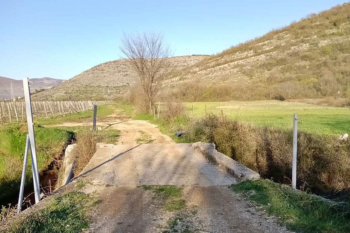 Ukradena rampa, mještani strahuju od divljih konja