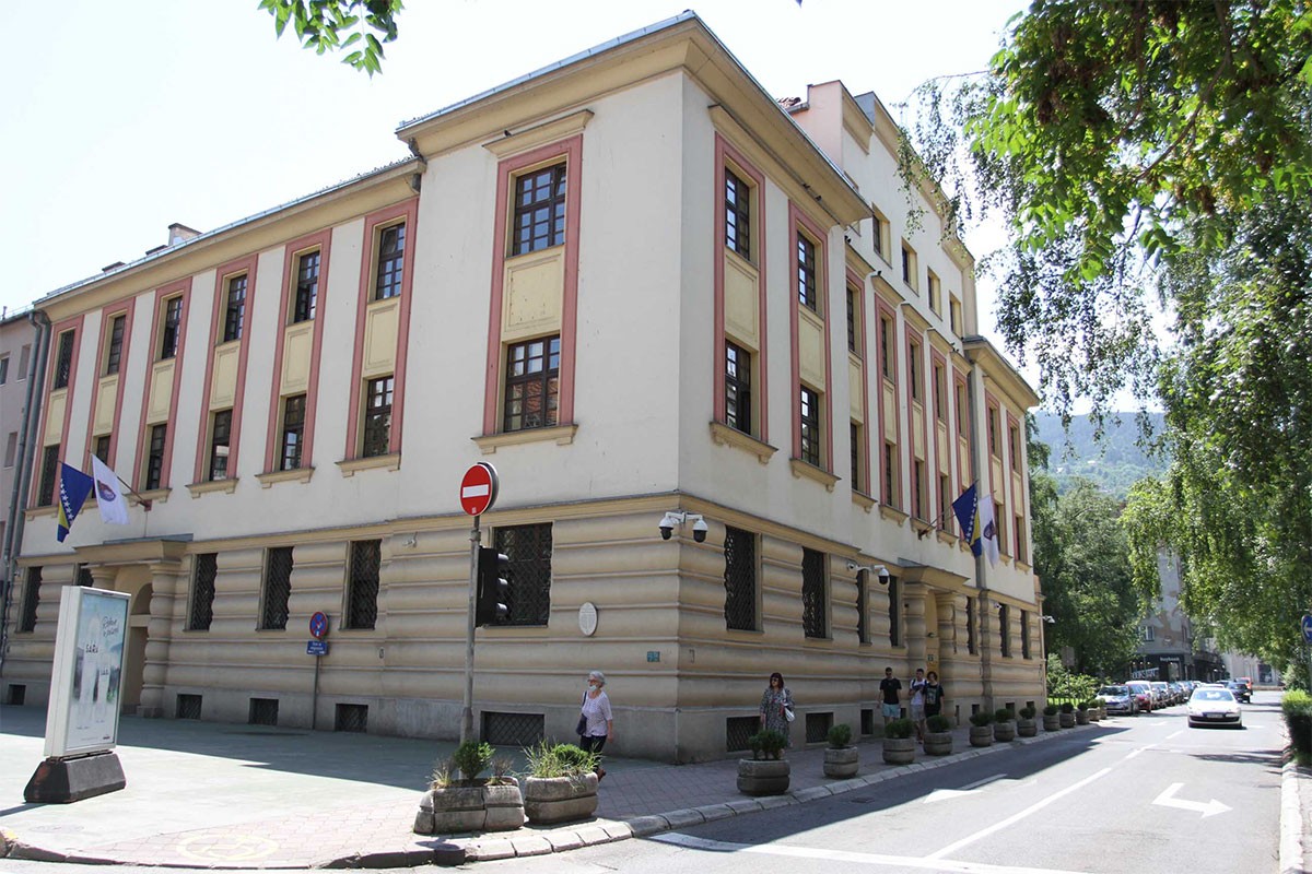 Trojac optužen da je u Lukača ispalio 11 hitaca