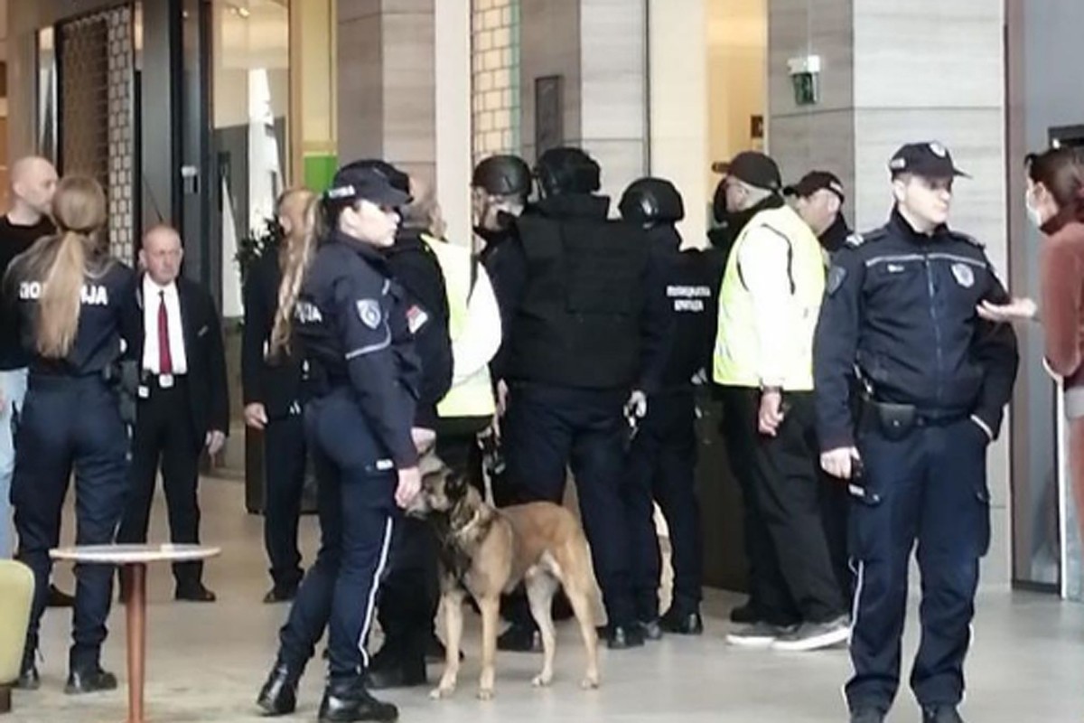 Haos sa tržnim centrima - dojave o bombama u Beogradu i Nišu