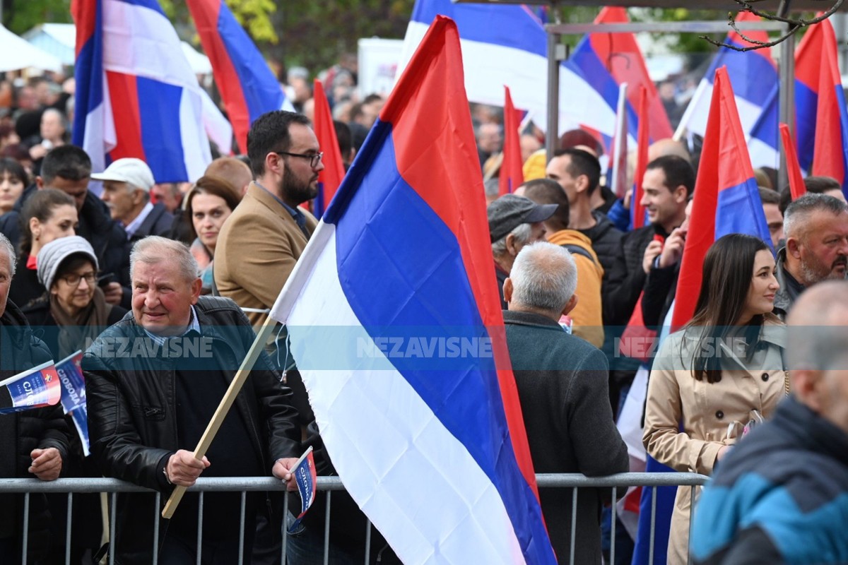 Skup "Sloboda" kroz objektiv fotoreportera "Nezavisnih"