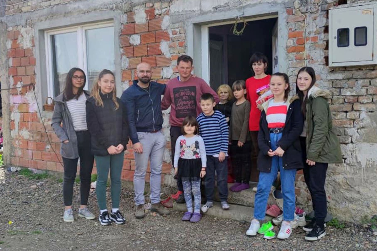 Završena vaskršnja akcija, uručeni paketi za 40 porodica