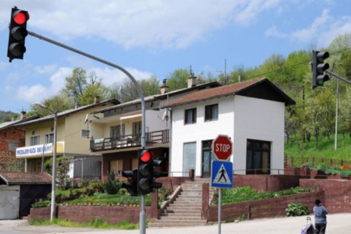 Da li se iznervirate zbog vozača koji "spavaju" na semaforu?
