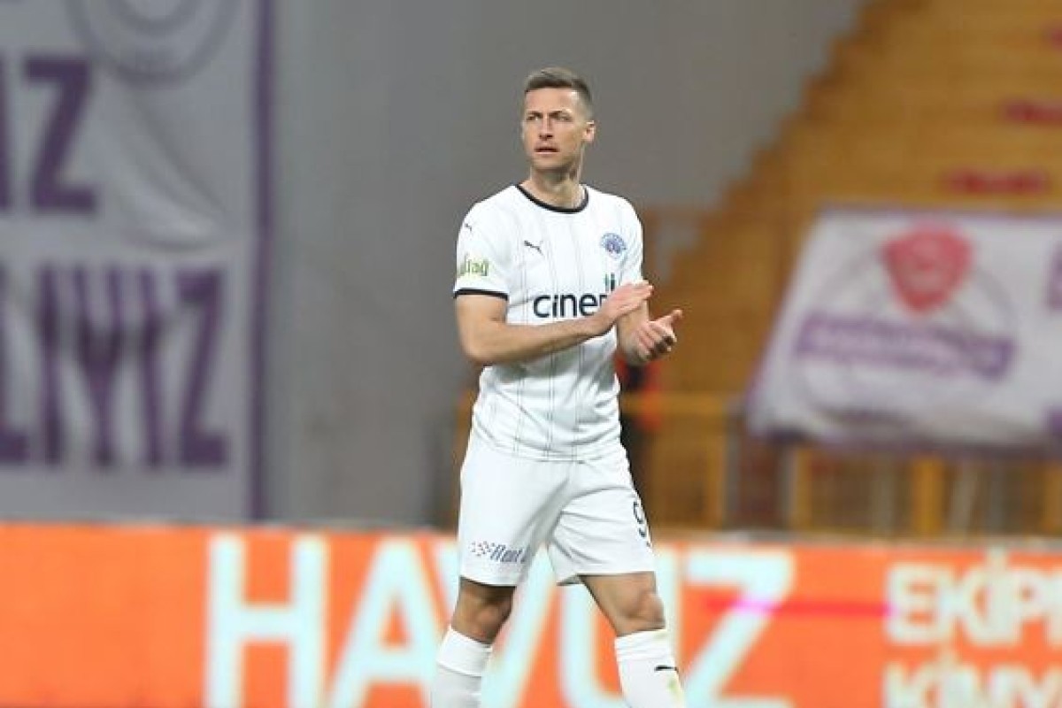Problem za Piksija, Spajić pokidao ligamente koljena