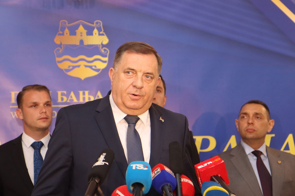 Dodik: Banjaluka - jedan od centara anifašizma