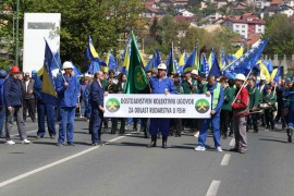 Prvomajska protestna šetnja: Rudari zatražili dostojanstven ...