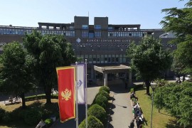Vozio po aerodromskoj pisti pa se isprevrtao