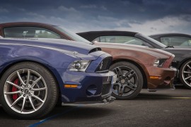 Kako je Ford greškom ofarbao električne Mustange u roze