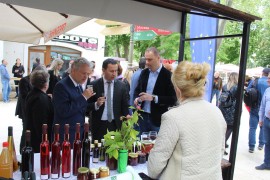 Satler nastavio posjetu Trebinju - obišao Gradsku pijacu
