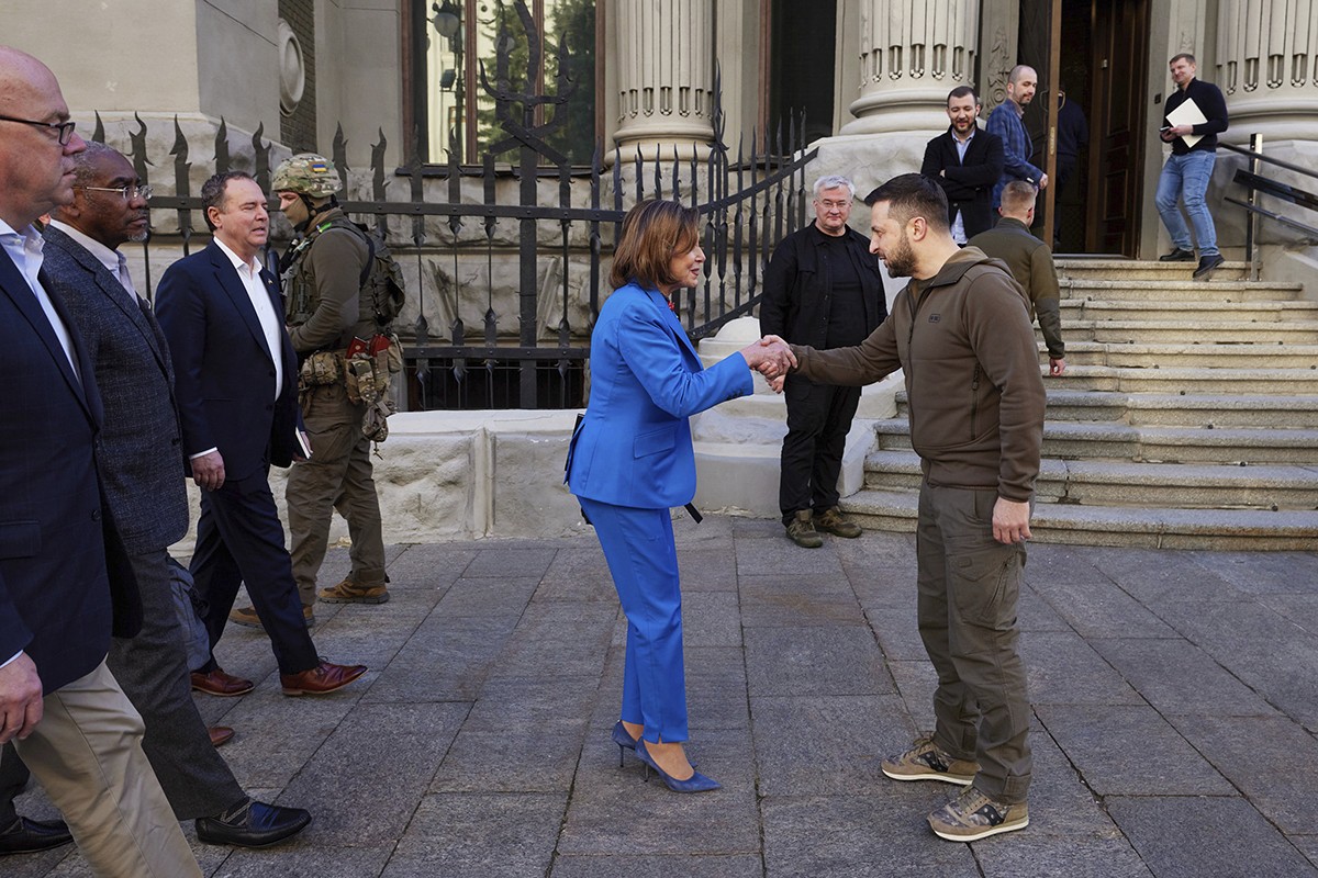Zelenski se sastao sa Nensi Pelosi u Kijevu