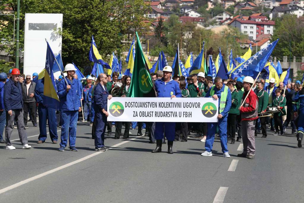 Prvomajska protestna šetnja: Rudari zatražili dostojanstven kolektivni ugovor