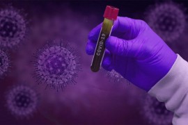 Britanski princ Endrju pozitivan na koronu