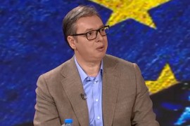 Vučić: Koga vi zavitlavate?!