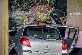 Detalji nesreće u Njemačkoj: Vozeći 150 km/h, autom pokosio grupu ...