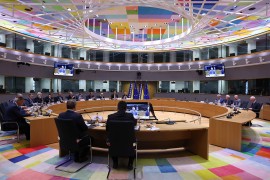 Lideri odškrinuli vrata EU