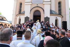 Patrijarh Porfirije predvodi liturgiju u prisustvu velikog broja ...