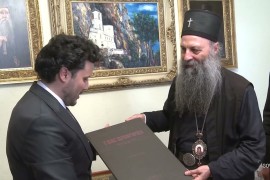 Počeo sastanak patrijarha Porfirija i Abazovića